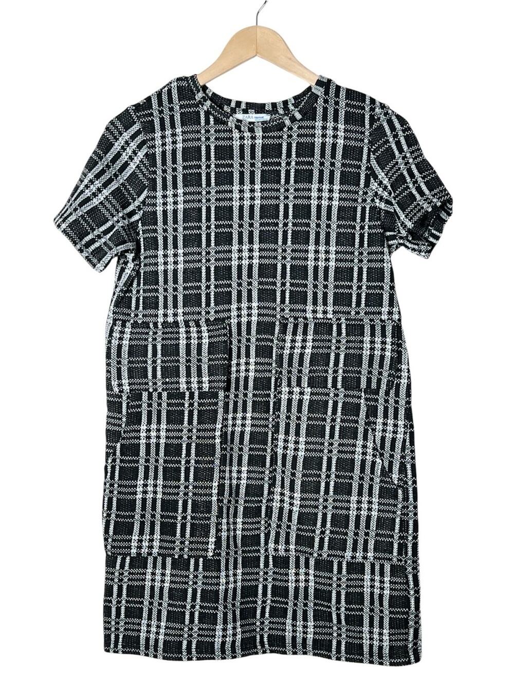 Zara black and white knit plaid dress size medium M B165